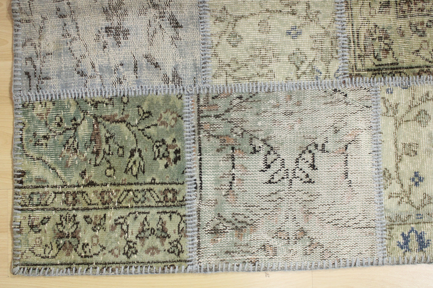 Hand-Knotted Patchwork Turkish Rug (3'12" x 5'11")