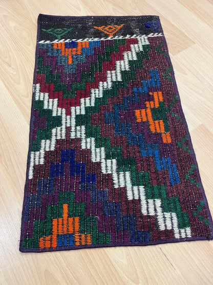 Handwoven Turkish Vintage Kilim (1'4" x 2'4")