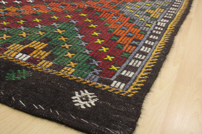 Handwoven Turkish Vintage Kilim (5'10" x 9'11")