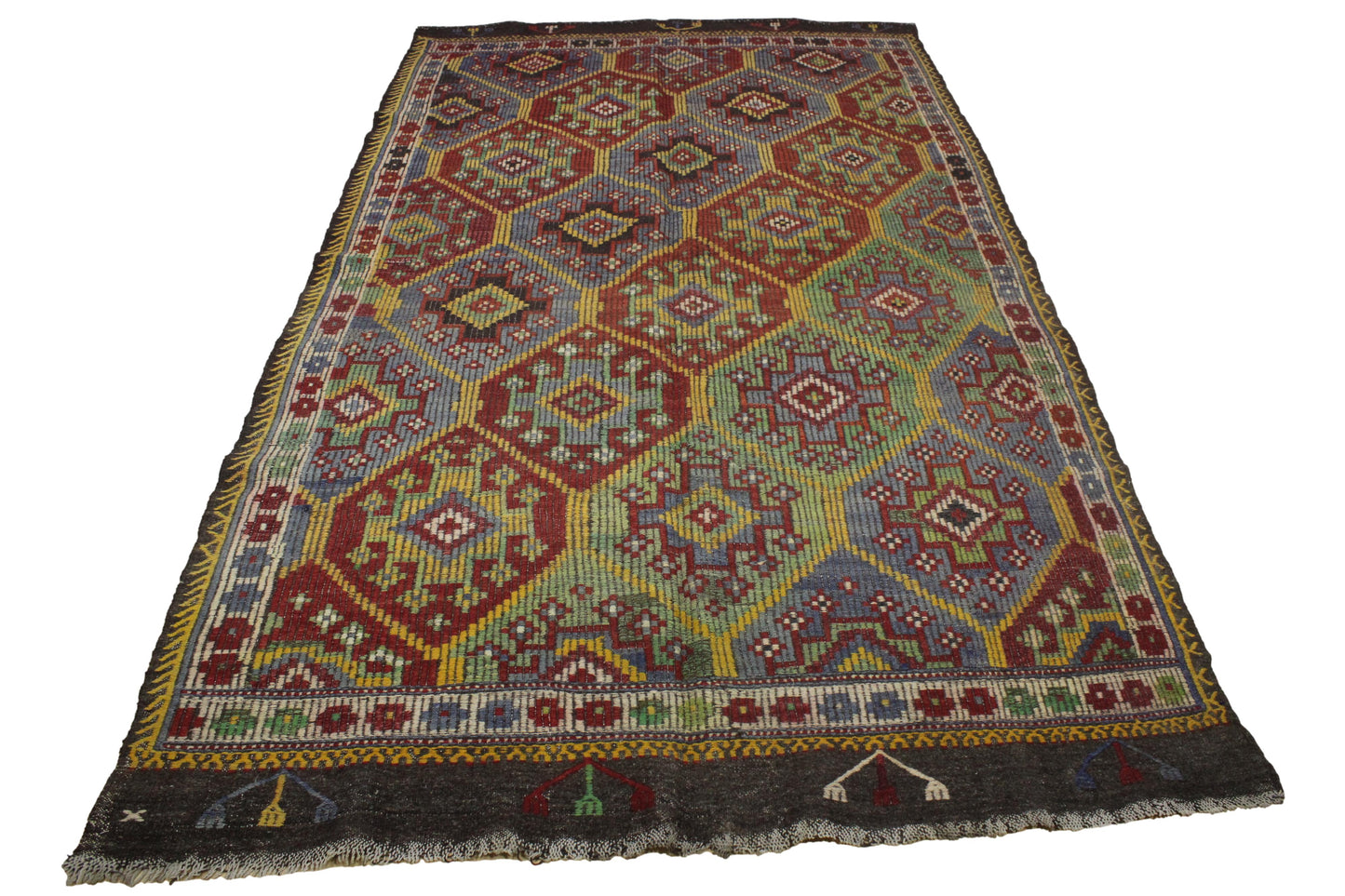 Handwoven Turkish Vintage Kilim (5'8" x 9'11")