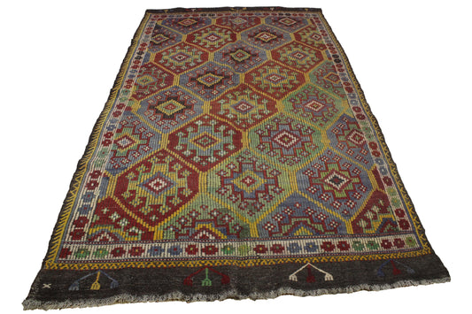 Handwoven Turkish Vintage Kilim (5'8" x 9'11")