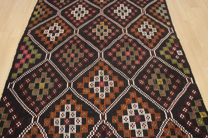 Handwoven Turkish Vintage Kilim (5'1" x 9'3")