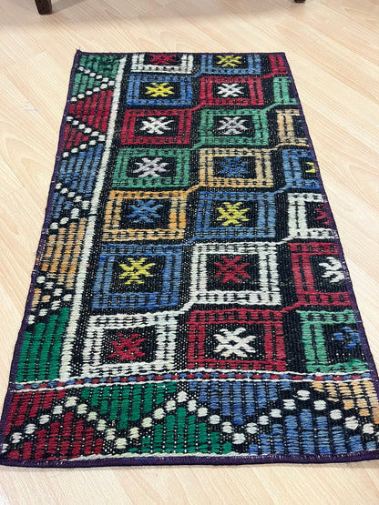 Handwoven Turkish Vintage Kilim (1'4" x 2'4")