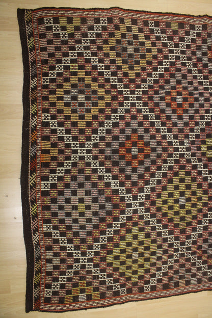 Handwoven Turkish Vintage Kilim (6'9" x 8'10")