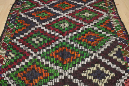 Handwoven Turkish Vintage Kilim (5'8" x 8'6")