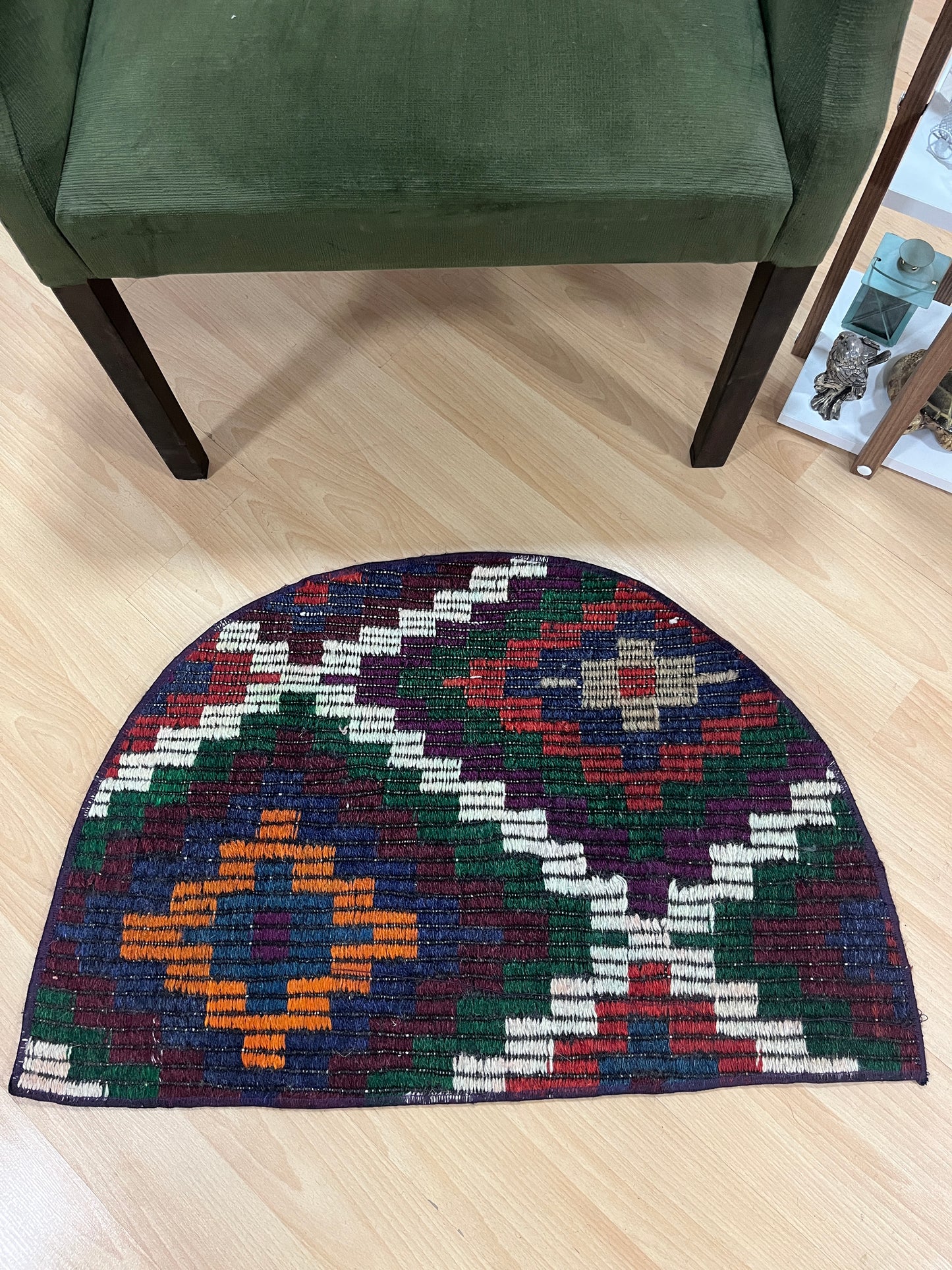 Handwoven Turkish Vintage Doormat (1'8" x 2'8")