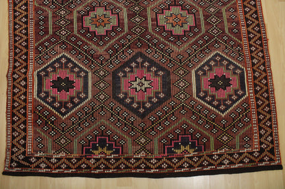 Handwoven Turkish Vintage Kilim (5'9" x 9'7")