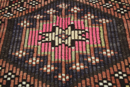 Handwoven Turkish Vintage Kilim (5'9" x 9'7")