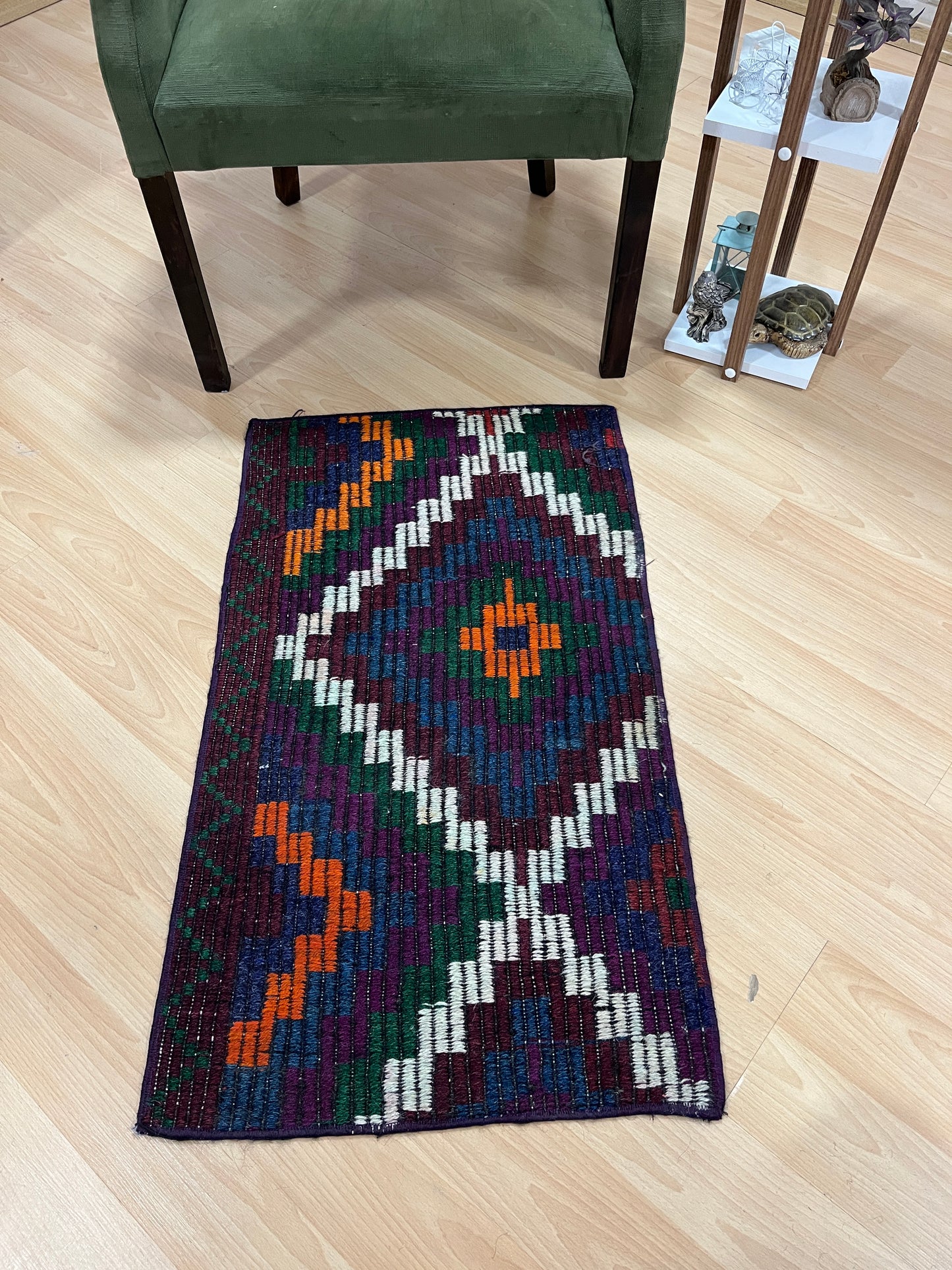 Handwoven Turkish Vintage Kilim (1'8" x 2'11")