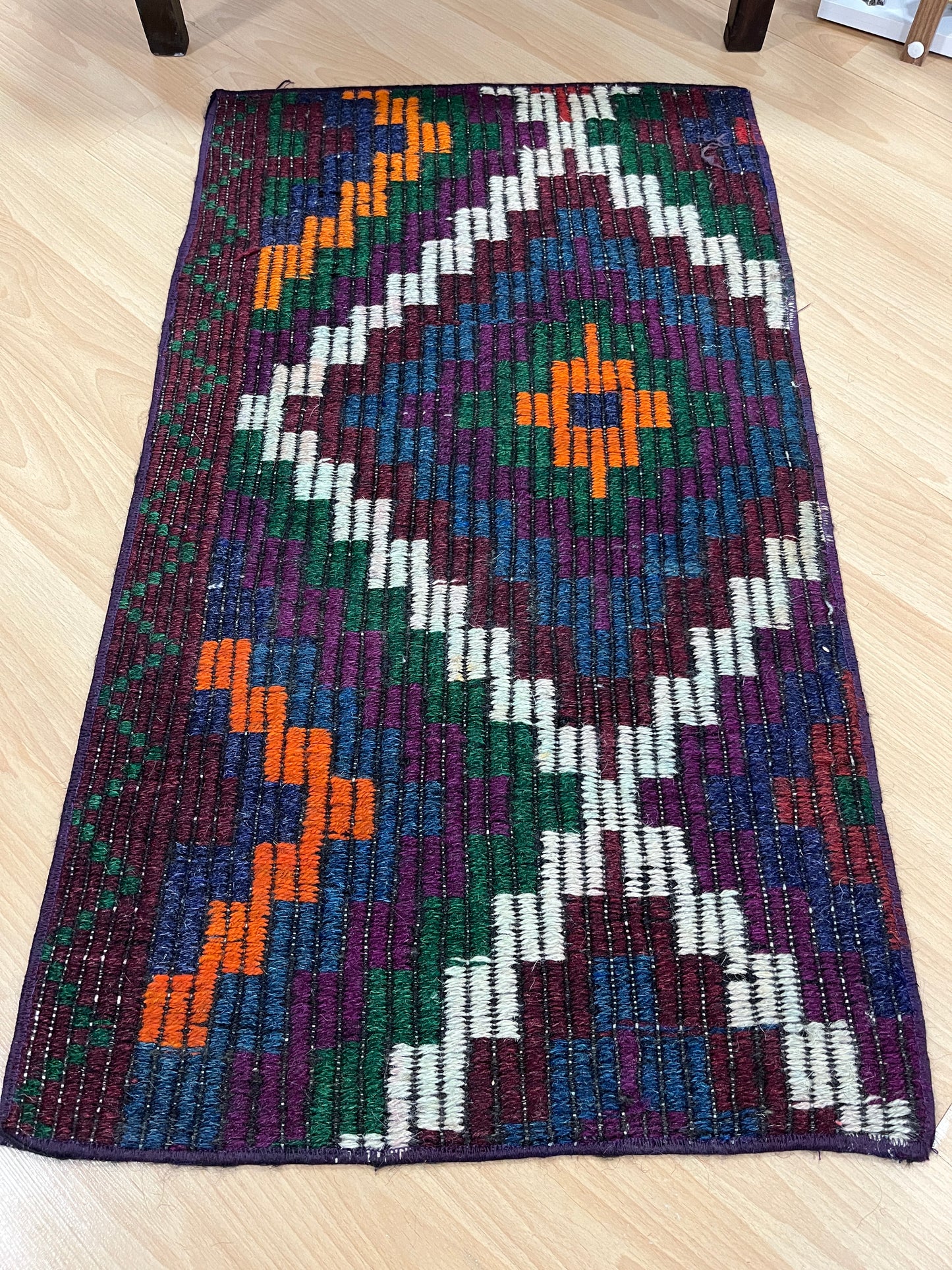 Handwoven Turkish Vintage Kilim (1'8" x 2'11")