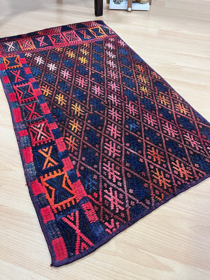 Handwoven Turkish Vintage Kilim (1'8" x 2'11")