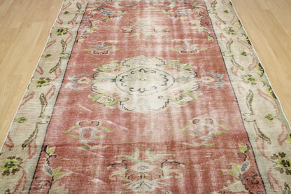 Hand-Knotted Vintage Turkish Rug (5'1" x 8'7")