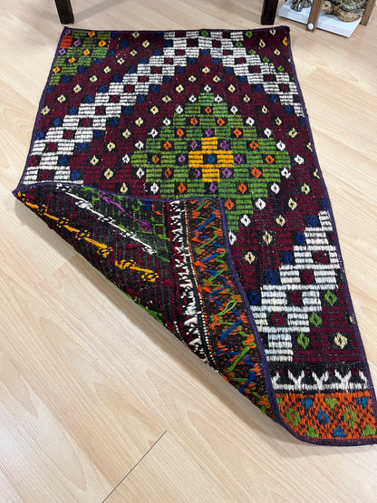 Handwoven Turkish Vintage Kilim (2'0" x 3'3")