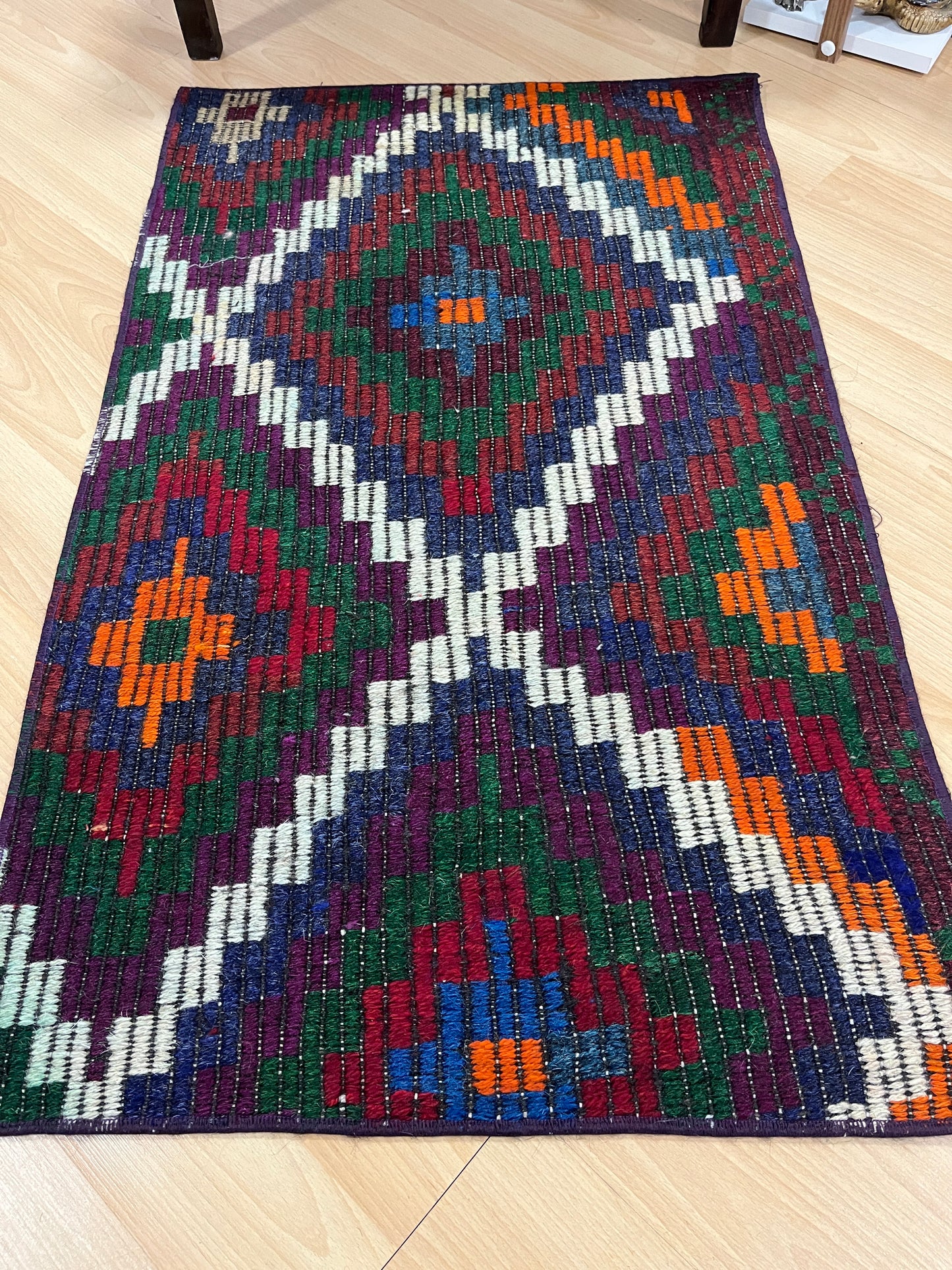 Handwoven Turkish Vintage Kilim (2'0" x 3'3")