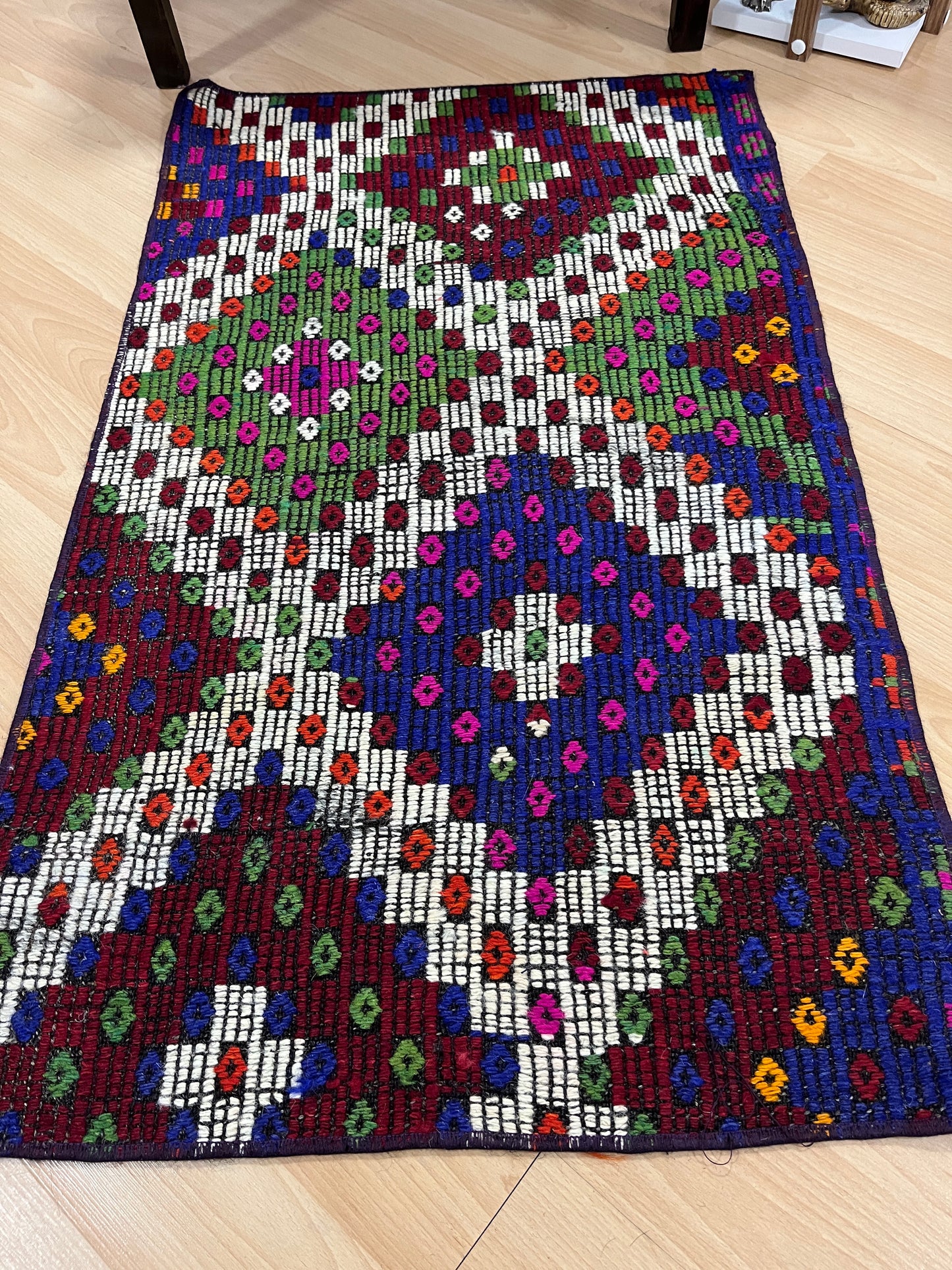 Handwoven Turkish Vintage Kilim (2'0" x 3'3")