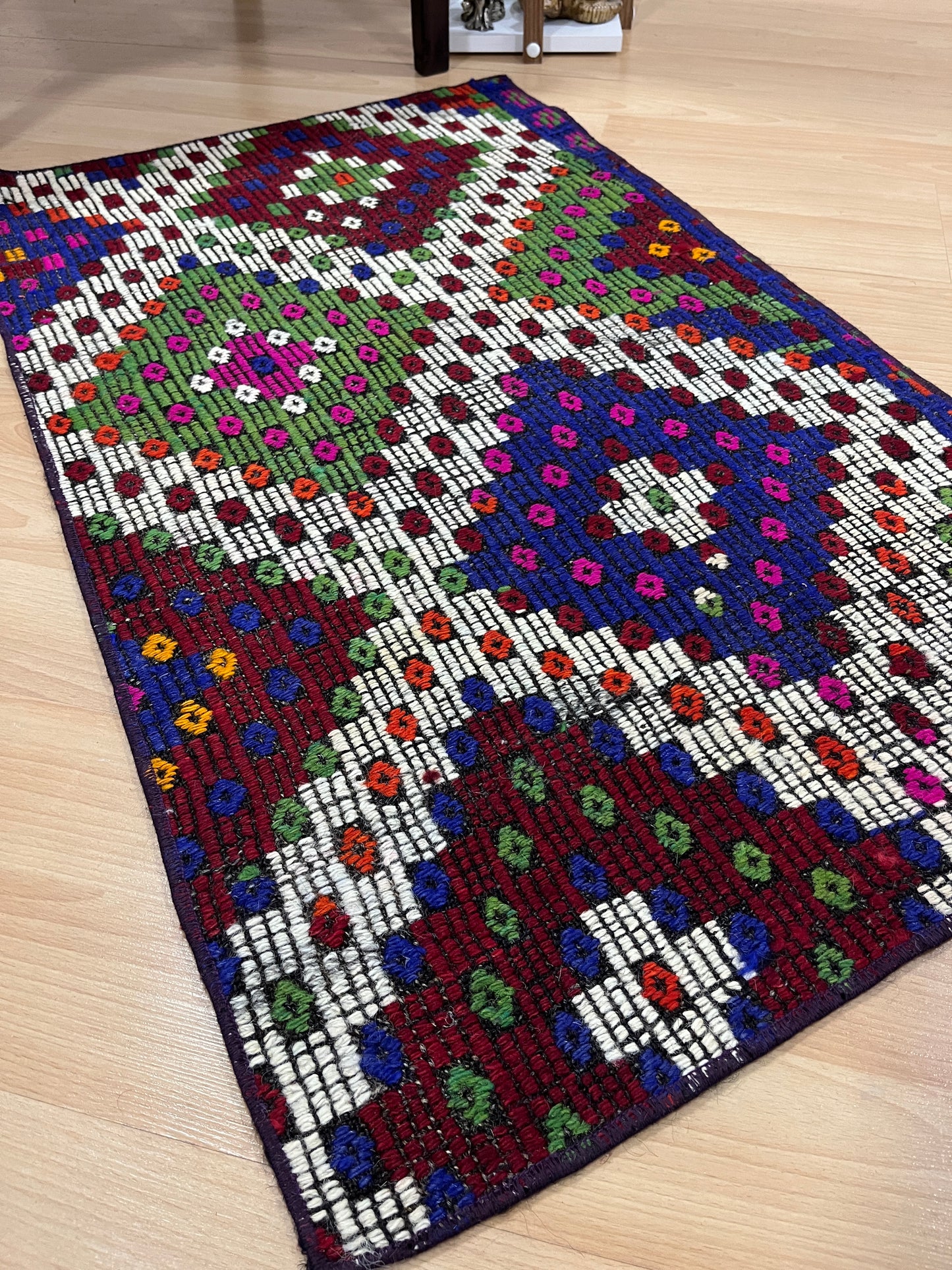 Handwoven Turkish Vintage Kilim (2'0" x 3'3")