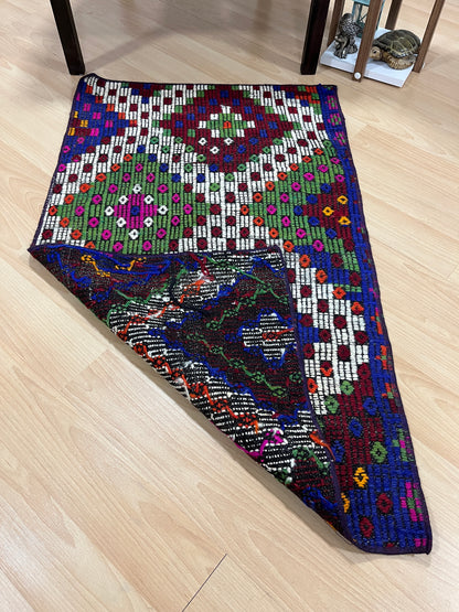 Handwoven Turkish Vintage Kilim (2'0" x 3'3")