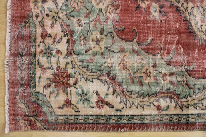 Hand-Knotted Vintage Turkish Rug (5'1" x 9'3")