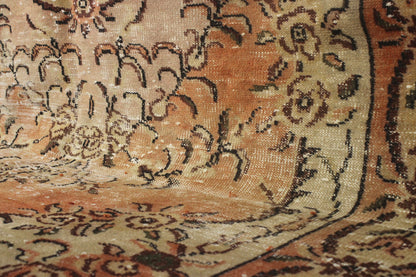 Hand-Knotted Vintage Turkish Rug (5'9" x 9'7")