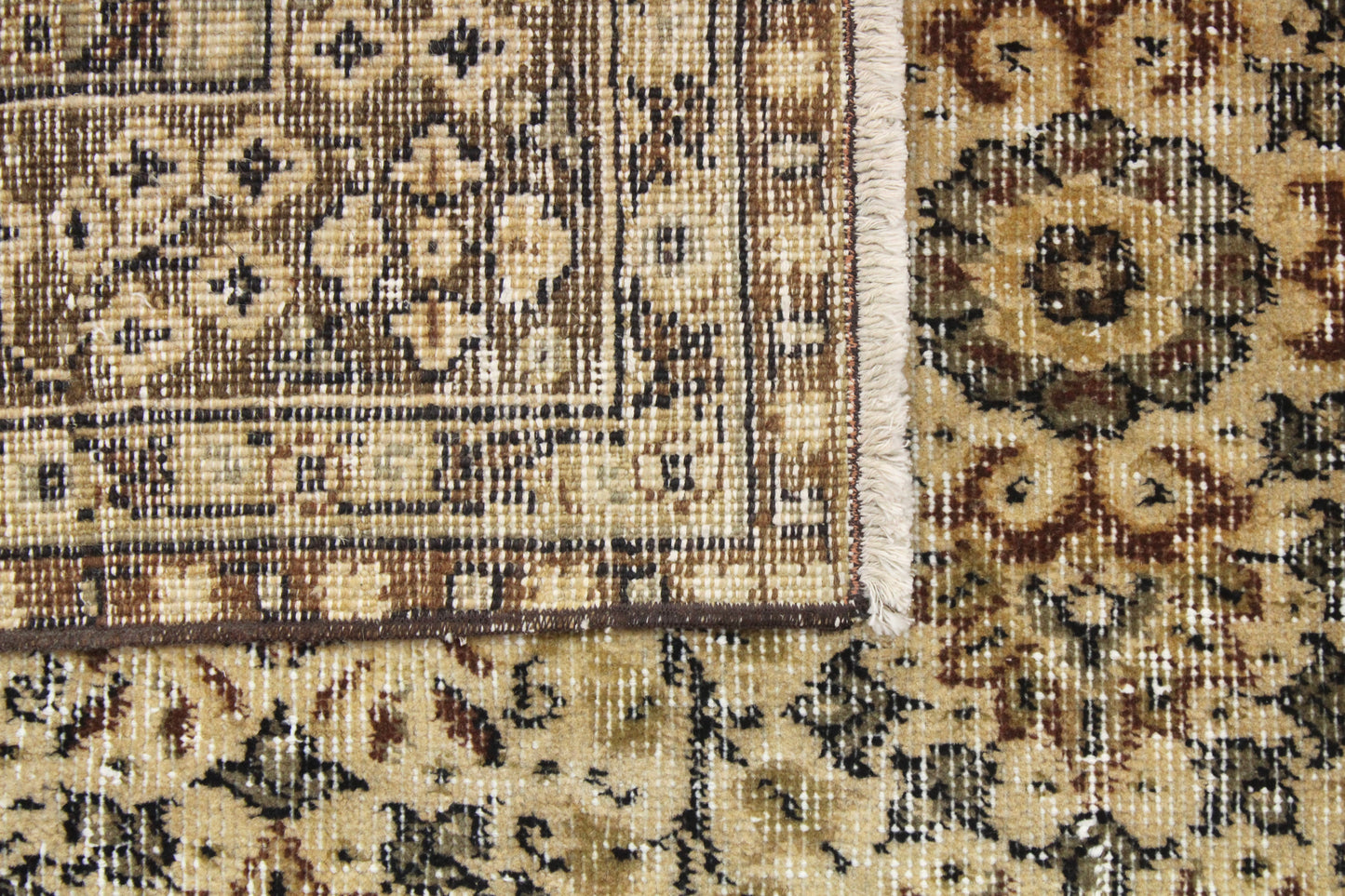 Hand-Knotted Vintage Turkish Rug (5'5" x 9'3")