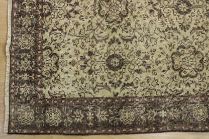 Hand-Knotted Vintage Turkish Rug (3'9" x 6'11")