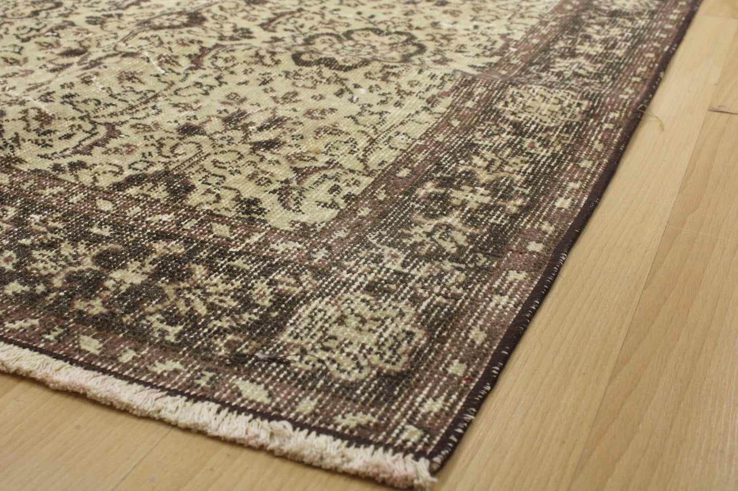 Hand-Knotted Vintage Turkish Rug (3'9" x 6'11")