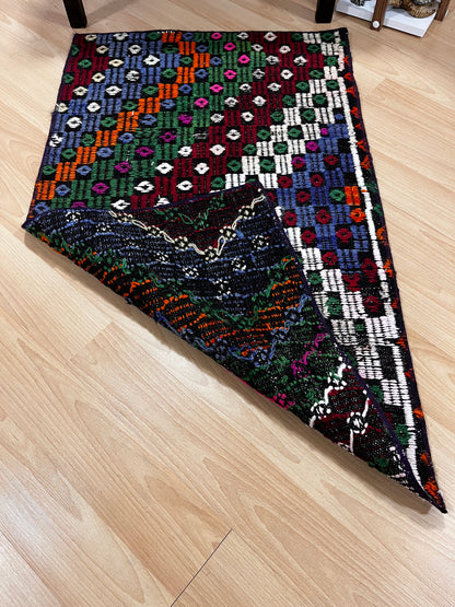 Handwoven Turkish Vintage Kilim (2'0" x 3'3")