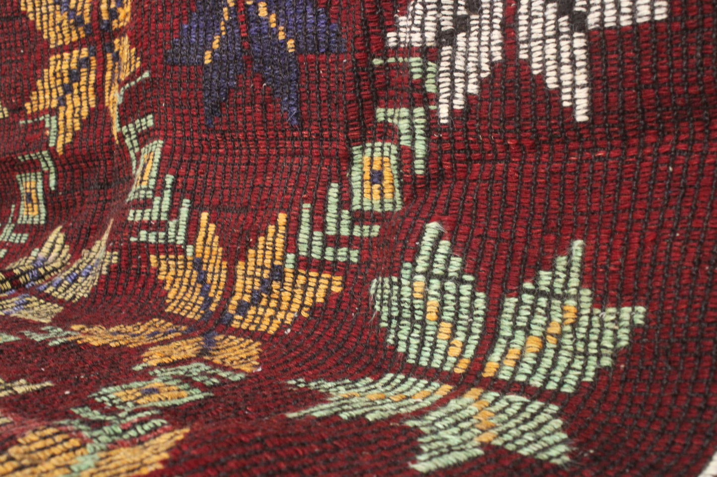 Handwoven Turkish Vintage Kilim (5'1" x 8'6")