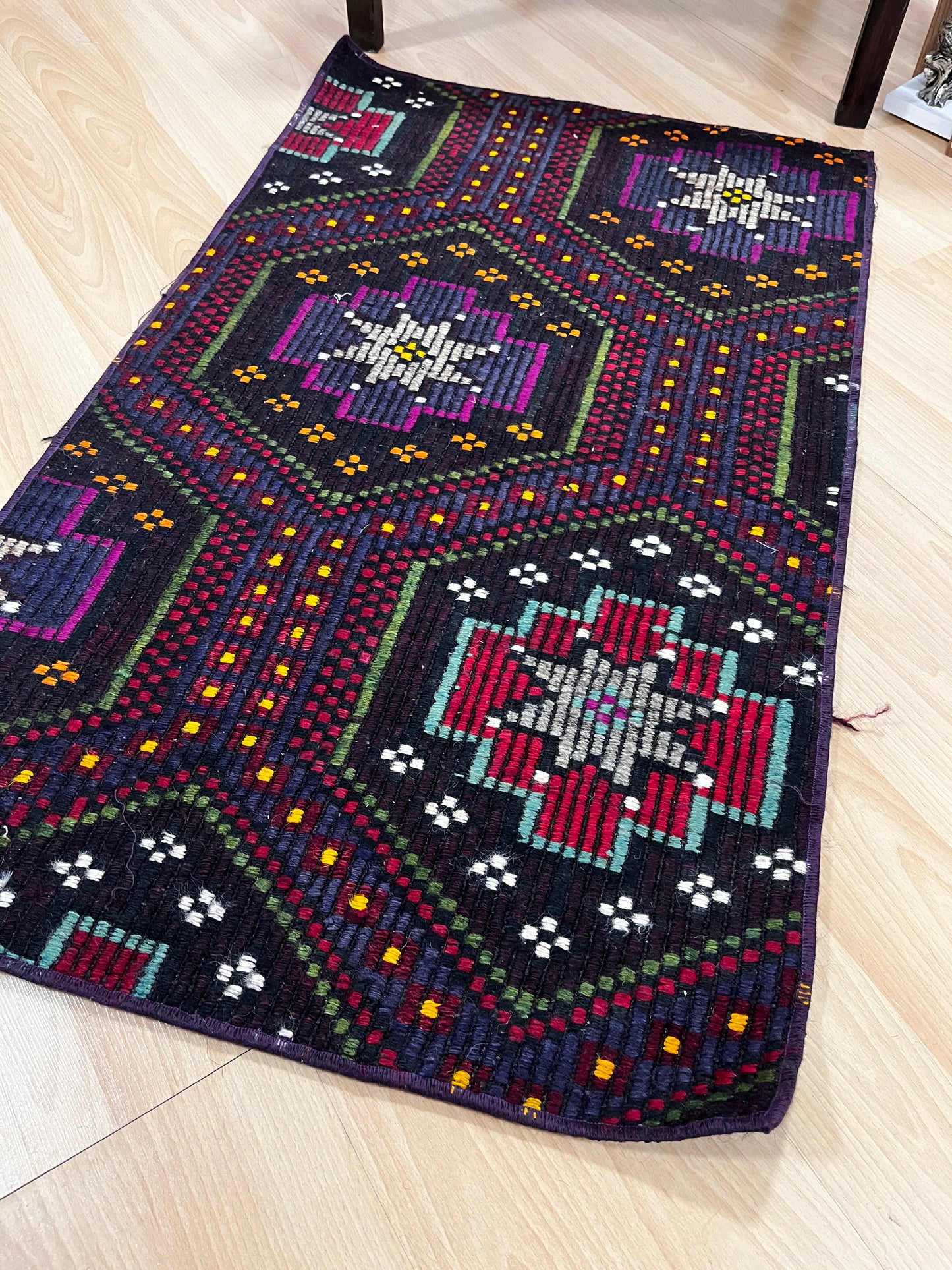 Handwoven Turkish Vintage Kilim (2'0" x 3'3")