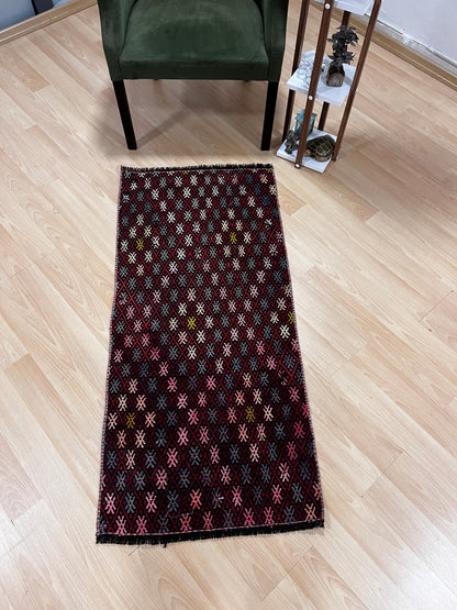 Handwoven Turkish Vintage Kilim (2'0" x 4'7")