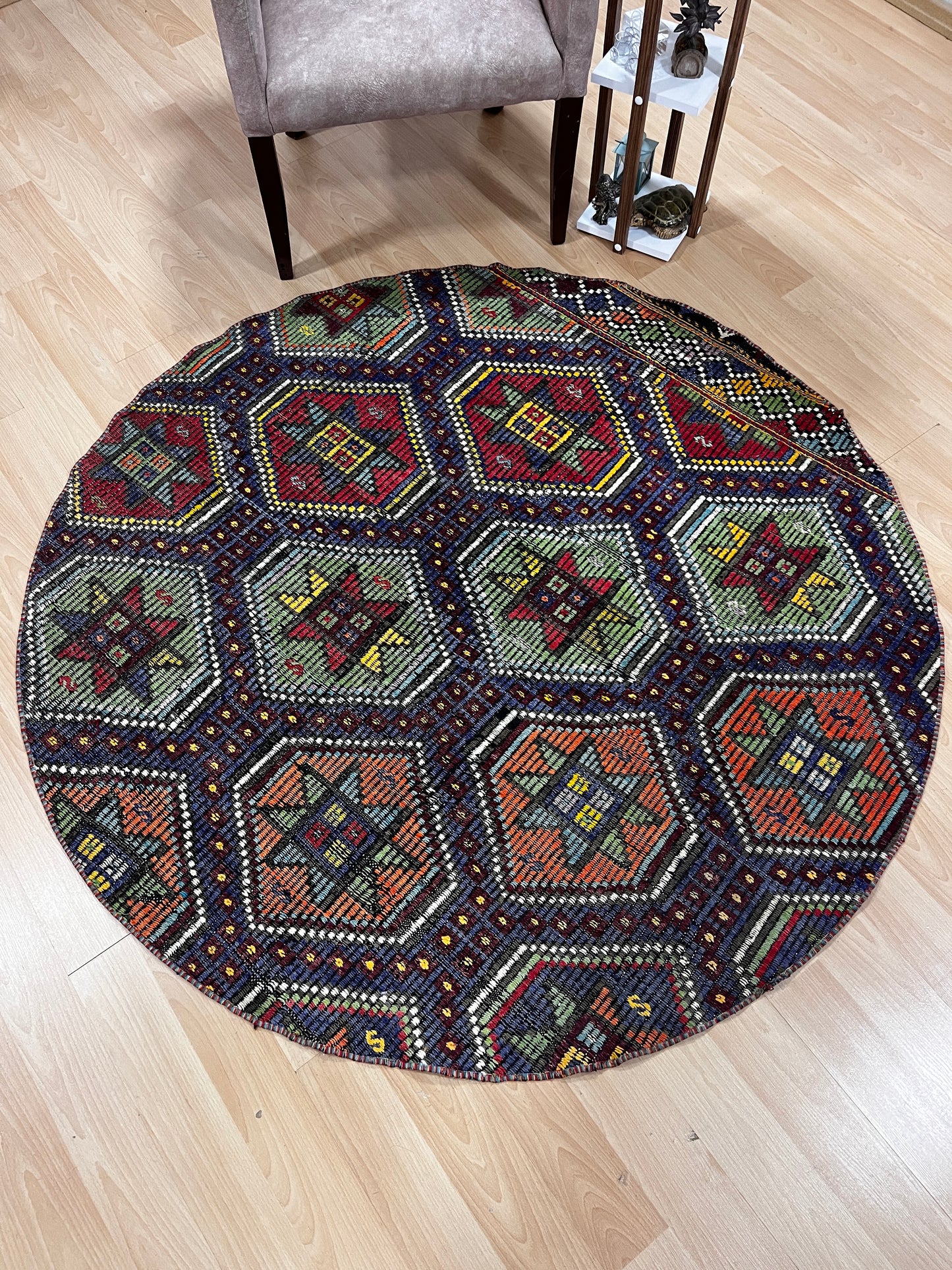 Handwoven Turkish Round Kilim (5'1" Diameter)