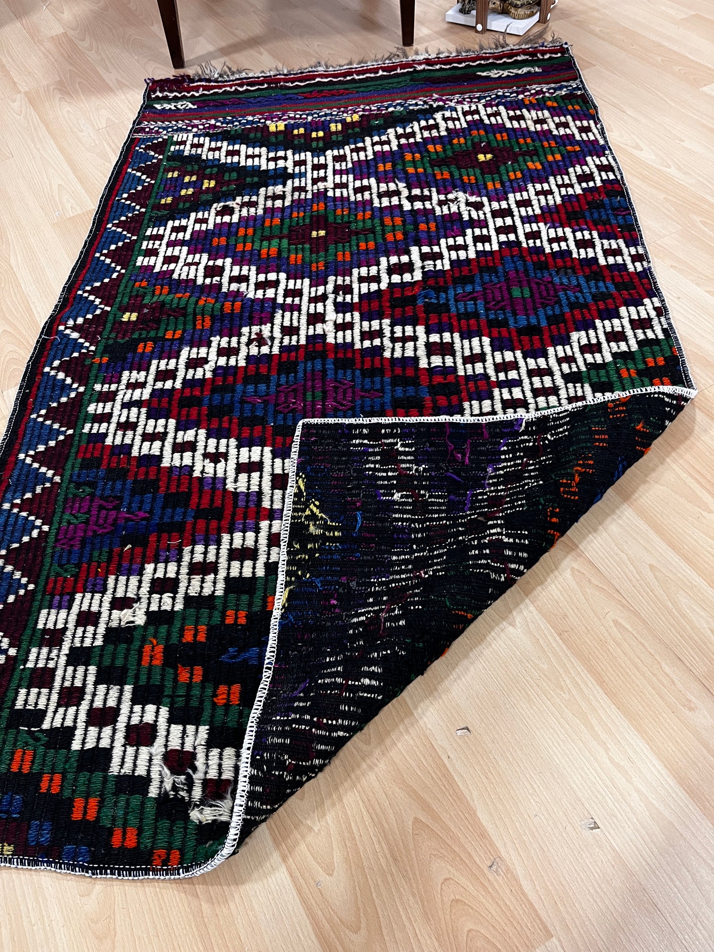 Handwoven Turkish Vintage Kilim (3'3" x 5'9")