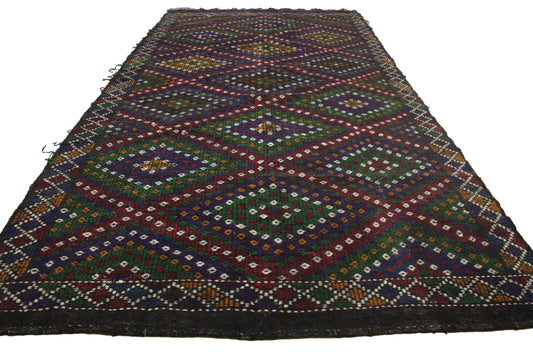 Handwoven Turkish Vintage Kilim (5'6" x 10'7")