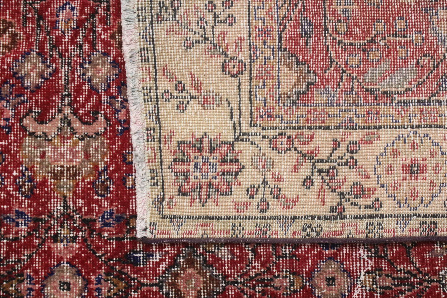 Hand-Knotted Vintage Turkish Rug (4'9" x 7'10")