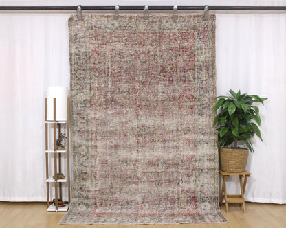 Hand-Knotted Vintage Turkish Rug (5'3" x 8'8")