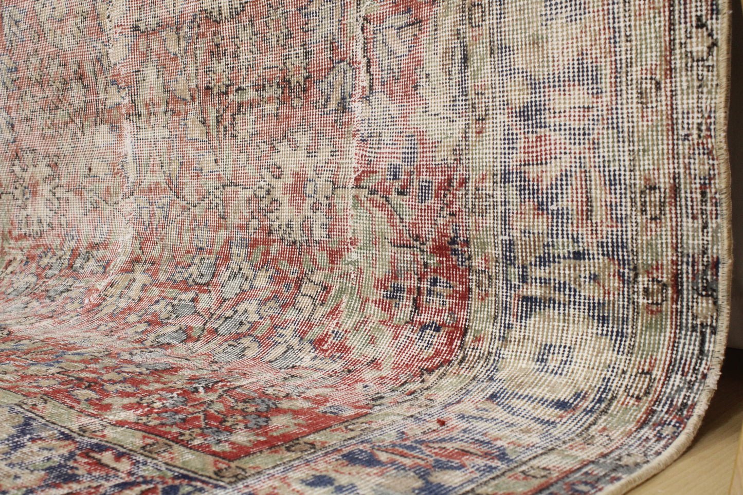 Hand-Knotted Vintage Turkish Rug (5'3" x 8'8")