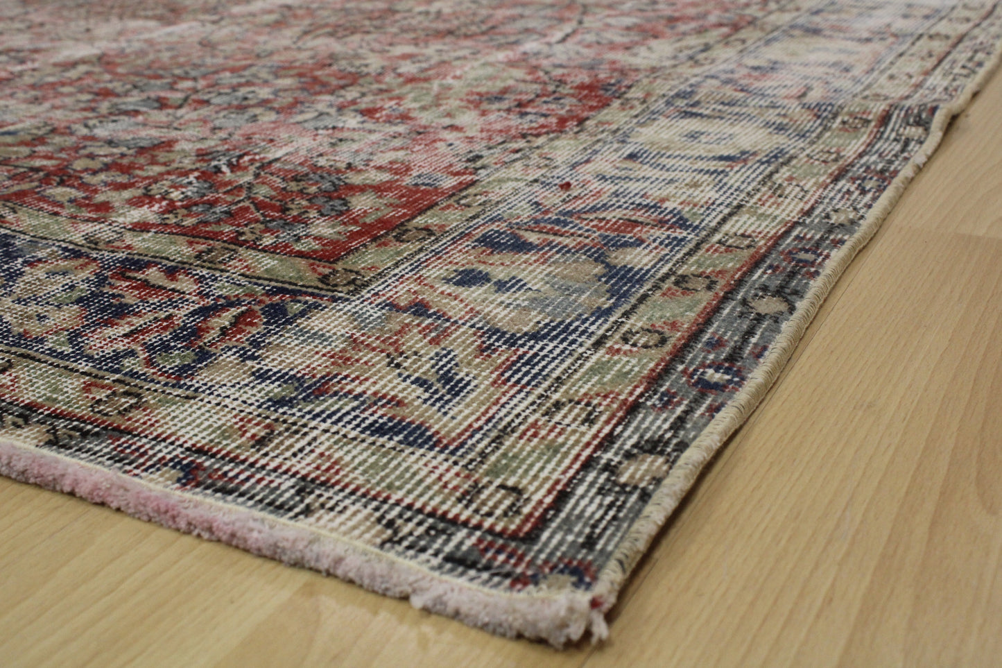 Hand-Knotted Vintage Turkish Rug (5'3" x 8'8")