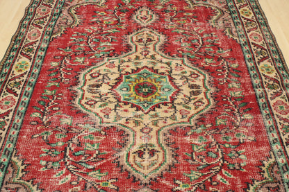 Hand-Knotted Vintage Turkish Rug (5'2" x 8'10")