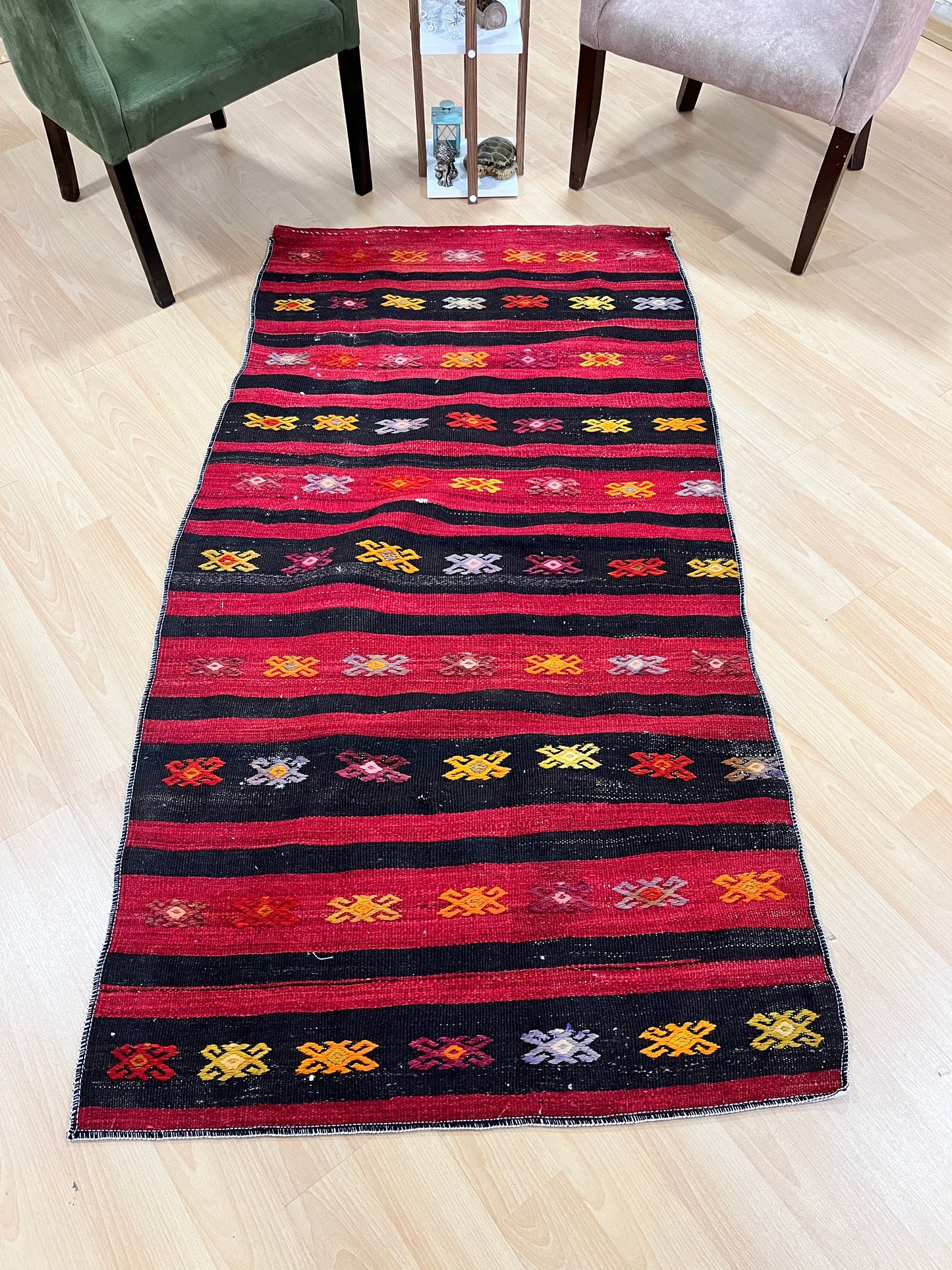 Handwoven Turkish Vintage Kilim (3'3" x 5'11")