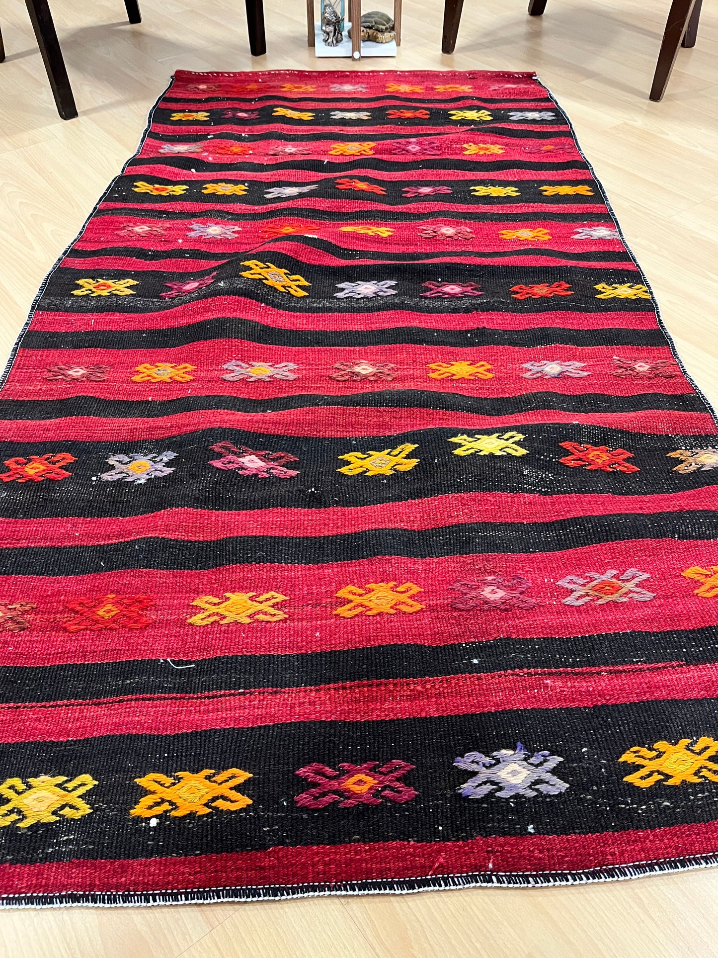 Handwoven Turkish Vintage Kilim (3'3" x 5'11")