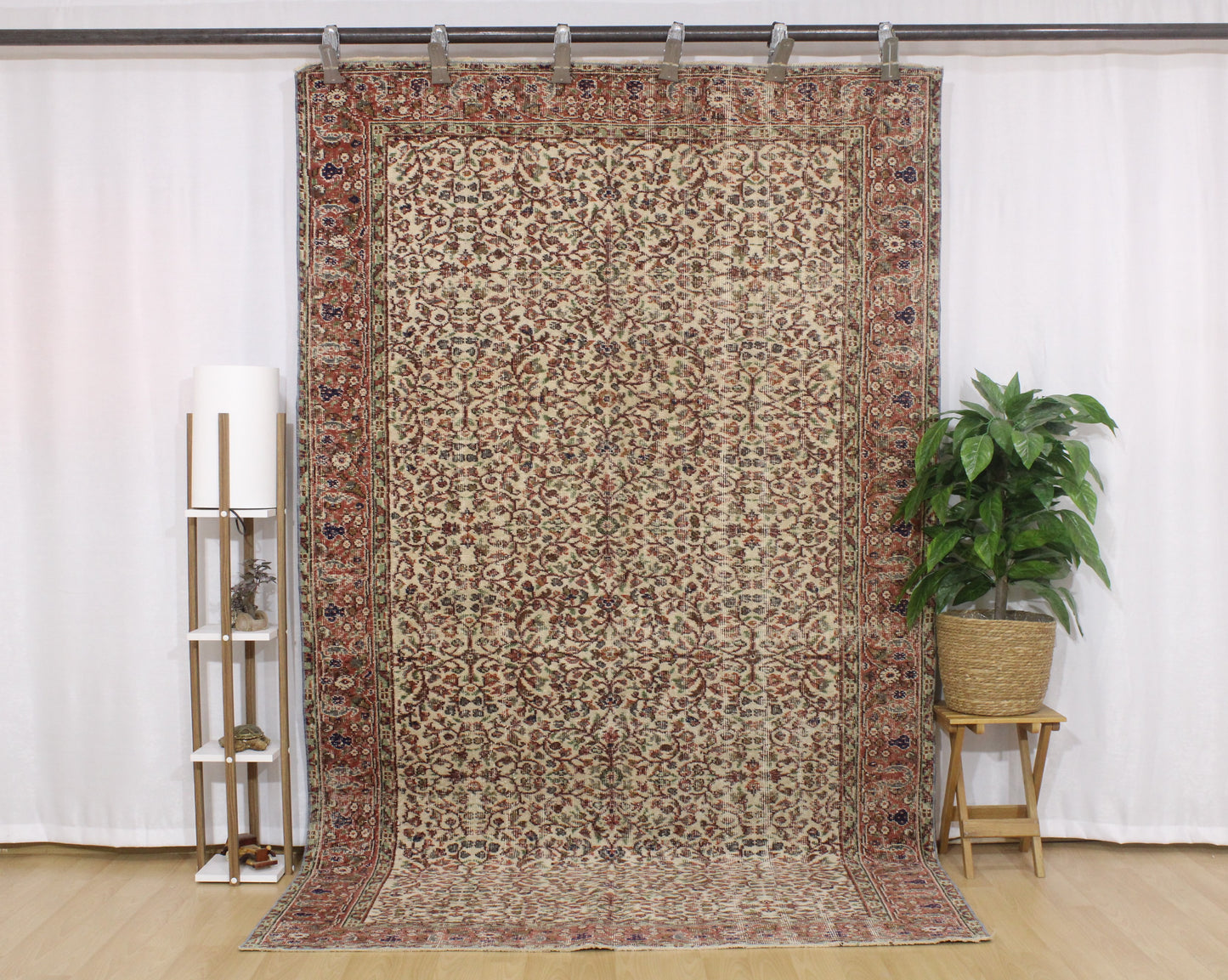 Hand-Knotted Vintage Turkish Rug (5'6" x 9'4")