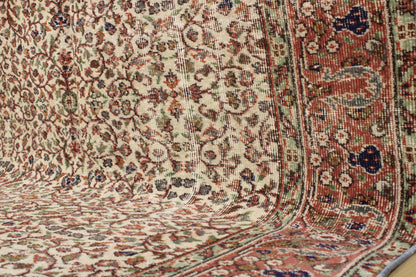 Hand-Knotted Vintage Turkish Rug (5'6" x 9'4")