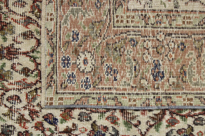 Hand-Knotted Vintage Turkish Rug (5'6" x 9'4")