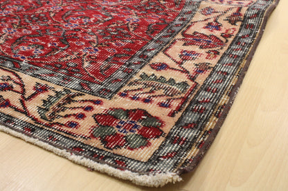 Hand-Knotted Vintage Turkish Rug (5'0" x 8'9")