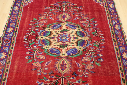 Hand-Knotted Vintage Turkish Rug (4'8" x 7'11")