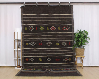 Handwoven Turkish Vintage Kilim (5'10" x 10'2")