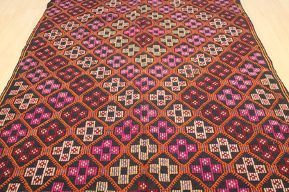 Handwoven Turkish Vintage Kilim (5'1" x 10'2")