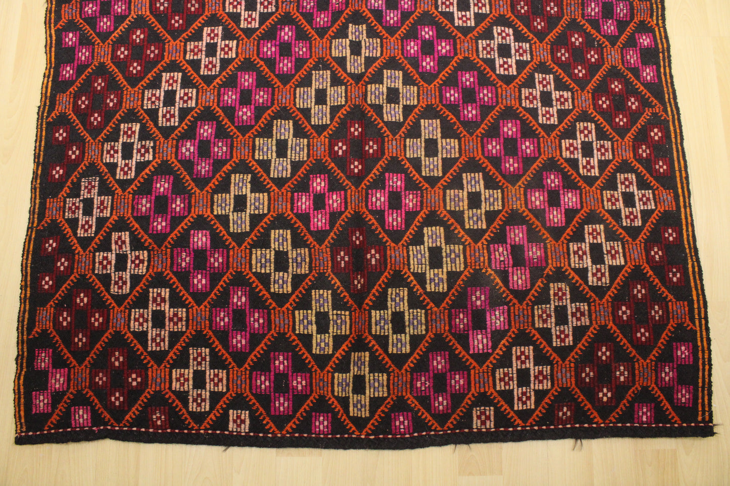 Handwoven Turkish Vintage Kilim (5'1" x 10'2")