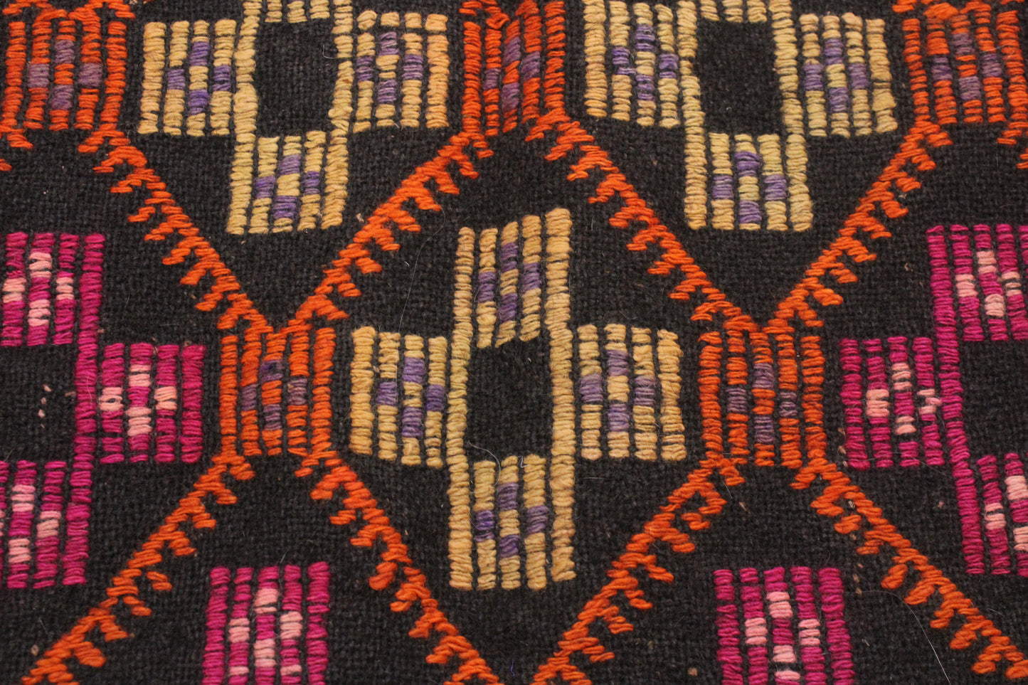 Handwoven Turkish Vintage Kilim (5'1" x 10'2")