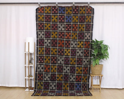 Handwoven Turkish Vintage Kilim (4'5" x 8'5")